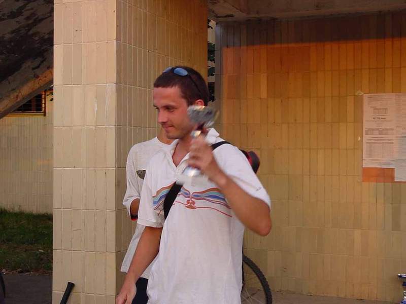 ATTS_2002_46.JPG (41017 bytes)