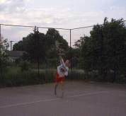TN_ZLATY_SET_2002_16.JPG (3932 bytes)
