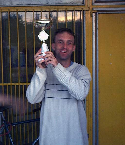 ZLATY_SET_2002_21.JPG (38302 bytes)